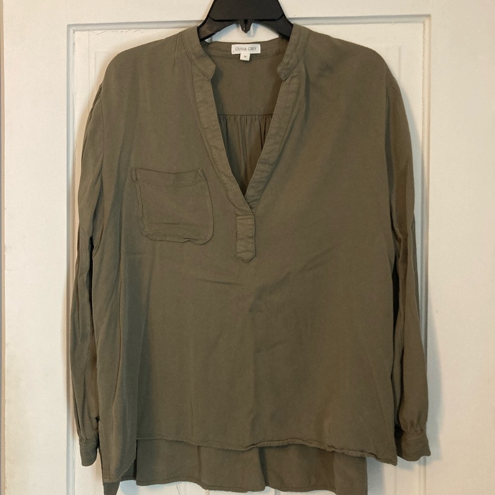 Olivia Grey brand shirt